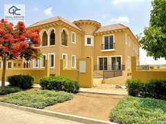 For sale Villa Classic 525 m ready to move under market price view landscape bahry in Hyde Park Compound