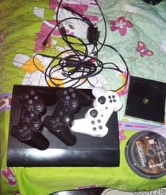 PS3 Slim للبيع والسعر قابل للتفاوض