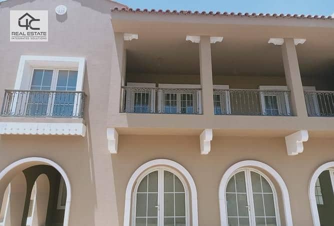 4 bedroom villa 330 m with view landscape prime location best area and layout in Hyde Park Compound 11