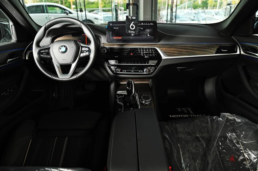 BMW 520i 2023 8