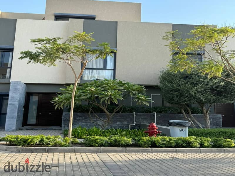 Town house for sale at Al Burouj | fully finished | prime location | Ready to move | with kitchen & shutters 3