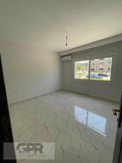 Penthouse studio (81sqm) next to AUC university in hyde park / استوديو روف دور اخير في هايد بارك على شارع التسعين بالقرب من الجامعة الامريكية