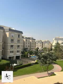 For sale apartment 202m ready to move 3 bedrooms at lowest price and  in best location in compound mountain view hyde park