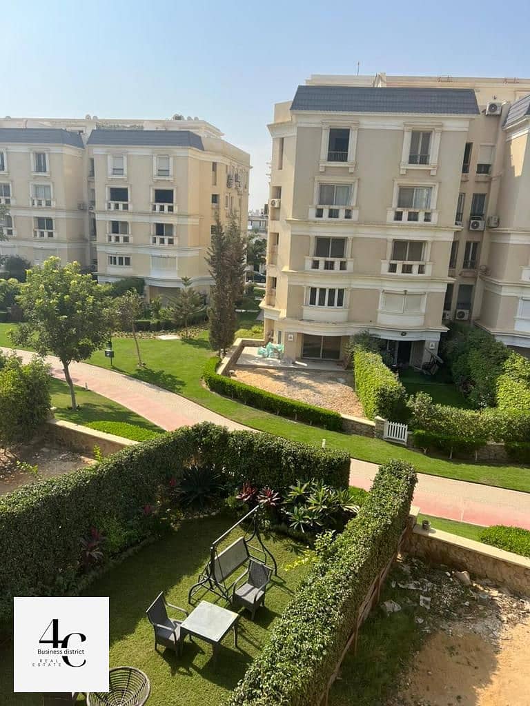 For sale apartment 202m ready to move 3 bedrooms at lowest price and  in best location in compound mountain view hyde park 6