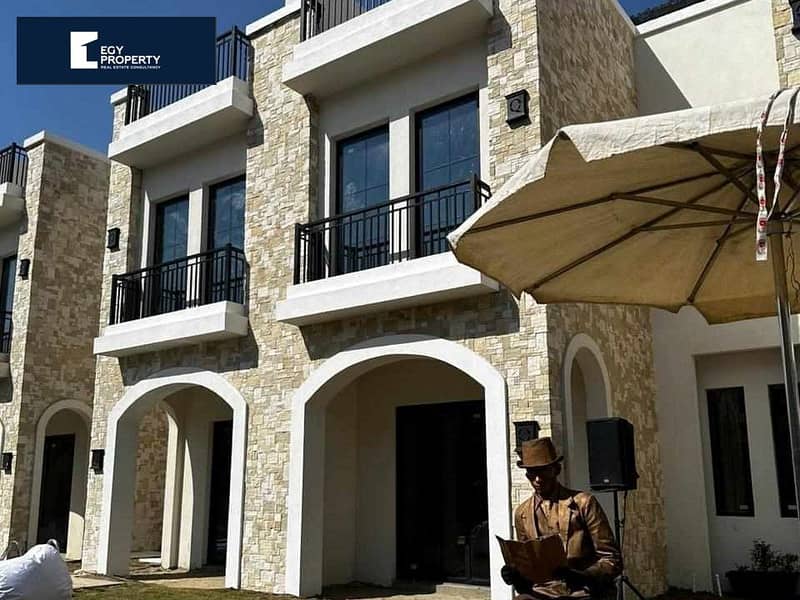 Townhouse Villa for sale without down payment and up to 9 years installments prime location in Mostakbal City 4