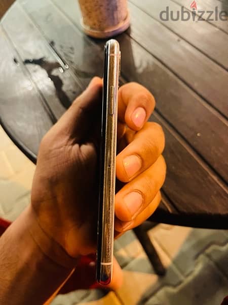 iphone 64 100 بدون اي خرابيش  الموبيل مفهوش اي اعطال غير الفيس اي دي 2