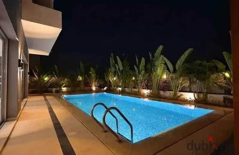 تاون هاوس للبيع (بالسعر القديم)  بتصميم اوروبي  جنب الجامعة الامريكية الباتيو تاون - Luxury Town House for sale (old Price) Next to AUC ,ElPatio Town 6