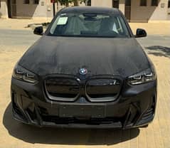 BMW iX3 2024 كهرباء والسعر يشمل إضافات