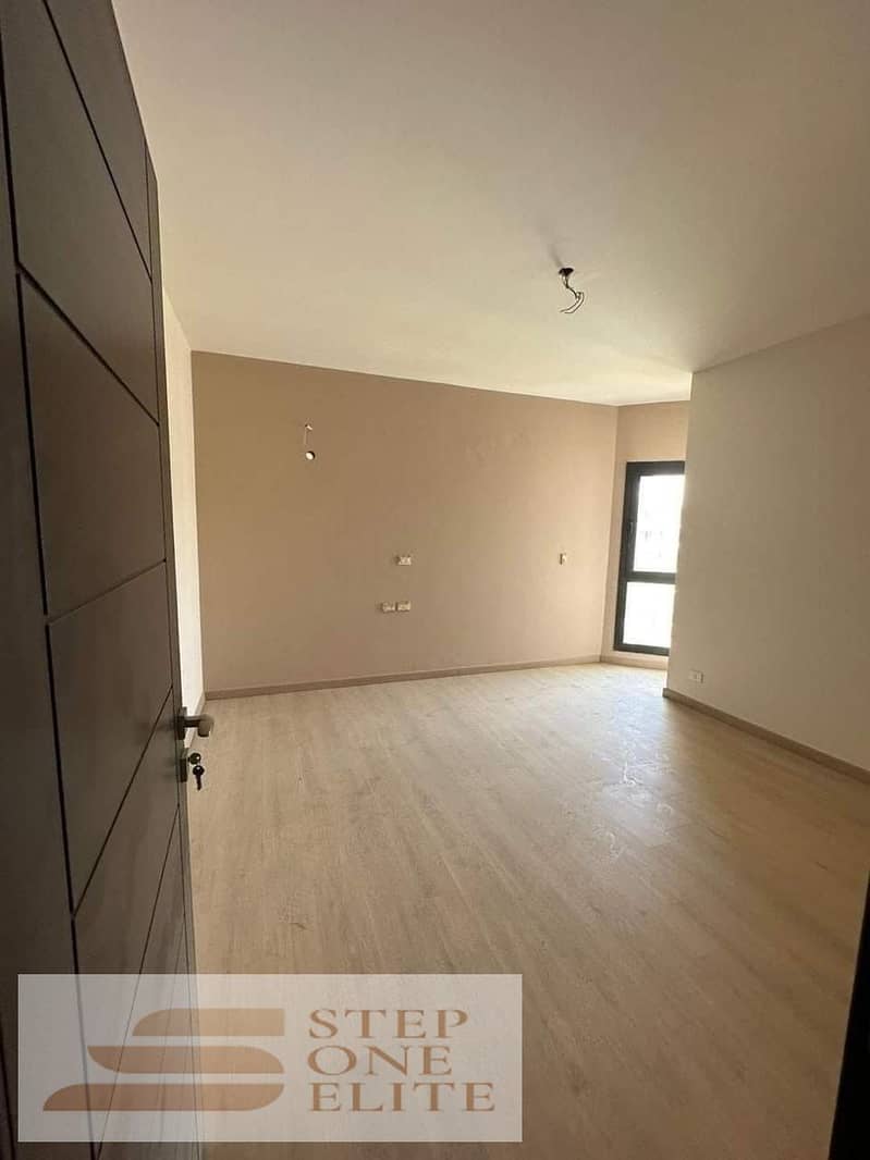 Apartment for sale, 3 rooms, ready to move (lowest price), fully finished, in The Address East, next to AUC 7