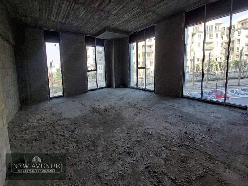 Office 125m| Sale | Hyde Park | New Cairo 3