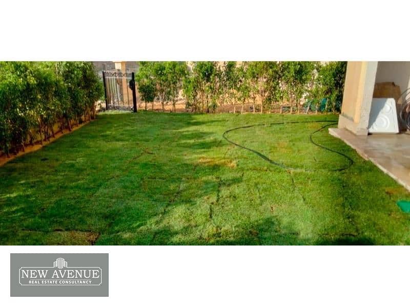 Apartment for sale with garden in stone residences 7