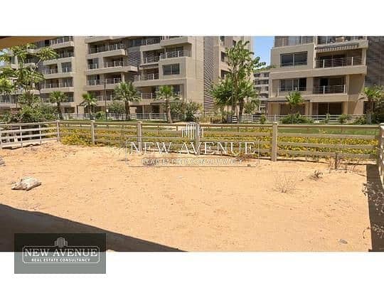 Ground resale apartment overlooking greenery 3 bedrooms 9