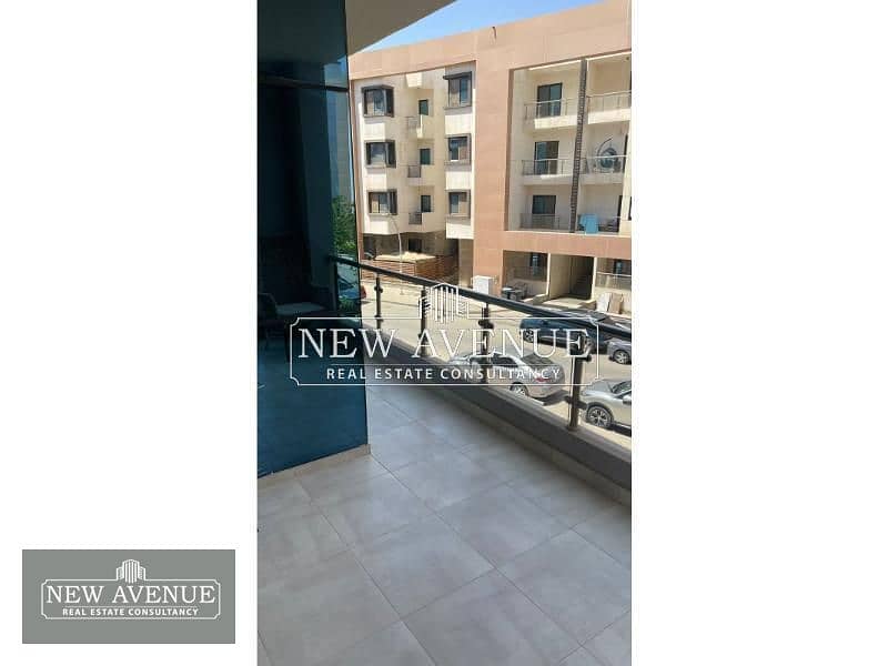 under market price apartment fully finished next to AUC 1