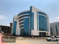 دور إداري للإيجار في شارع التسعين الشمالي القاهره الجديده North 90th st  New Cairo