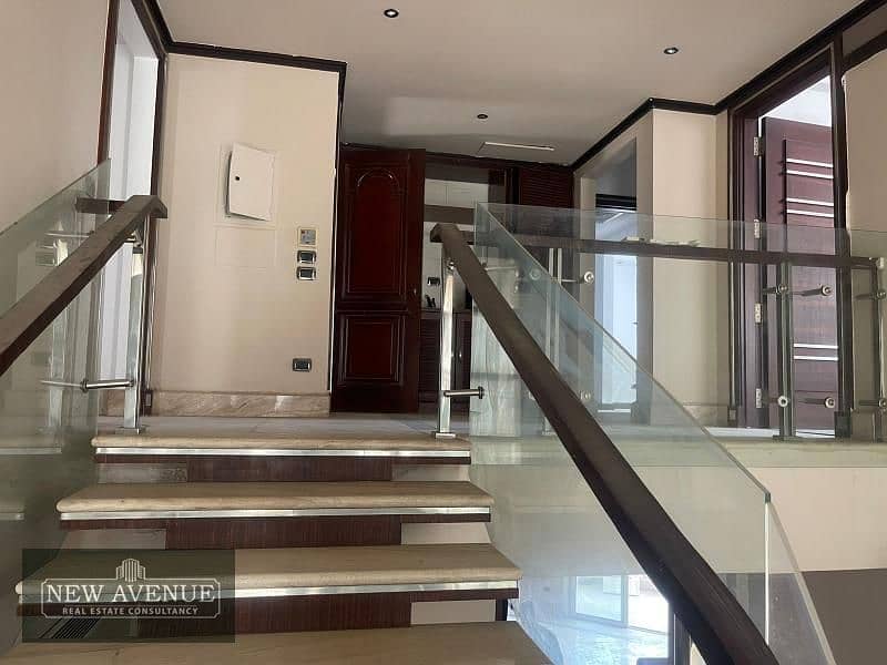 Finished admin building for Rent - Masr el gedida - MO/HR 40 4