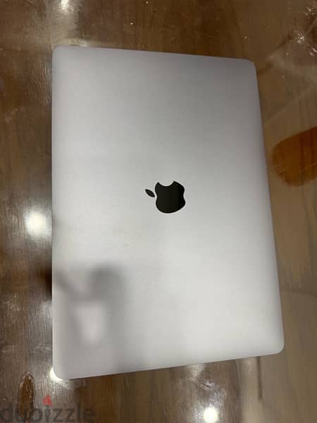 Apple MacBook Pro M2 2022 3