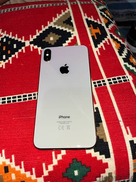 Iphone Xs Max للبيع زي الجديد مفهوش خربوش 0