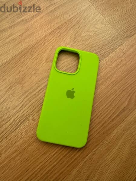 iPhone 13 pro covers 4