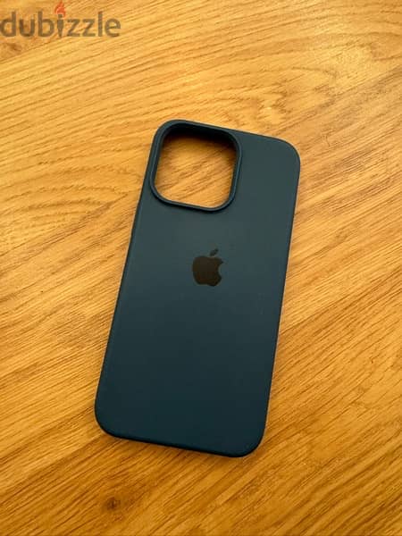 iPhone 13 pro covers 11