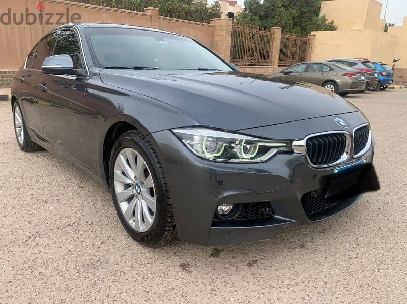 BMW 318 2019 luxury 14