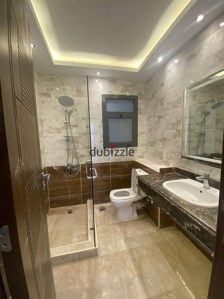 شقه للبيع 181 م متشطبه بالكامل استلام فوري في سوديك التجمع بالقرب من الجامعه الامريكيه  apartment for sale 181 sqm ready to move at sodic new cairo 5