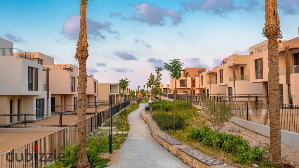 تاون هاوس للبيع متشطب الترا مودرن في سوديك ايست الشروق بالقرب من مدينتي  Town House fully finished for sale at sodic east el shorouk near to madinaty 7