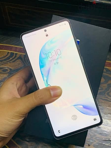 samsung note 10 lite 8/128 سامسونج نوت ١٠ لايت حاله ممتازه 2