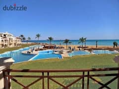 للبيع شاليه 3 غرف ارضى بجاردن + استلام فورى + Sea View فى العين السخنة بقرية بلو بلو Blue Blue