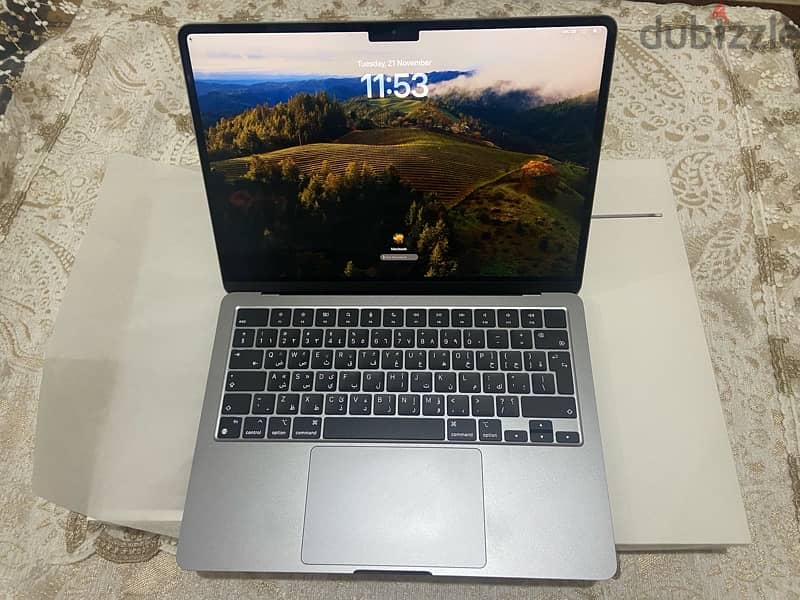 Macbook Air M2  جديد تماما بطاريه ١٠٠٪؜ بكل حاجته والضمان ساري 4