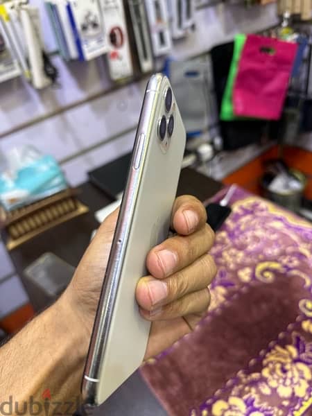 iPhone 11pro max 256G 0