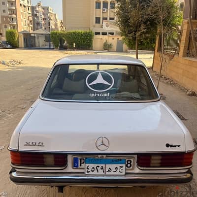 MERCEDES BENZ e200