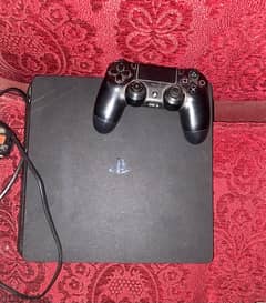 playstation 4 slim 500 gb استعمال منزلي نضيف