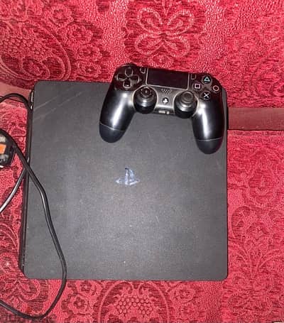 playstation 4 slim 500 gb استعمال منزلي نضيف