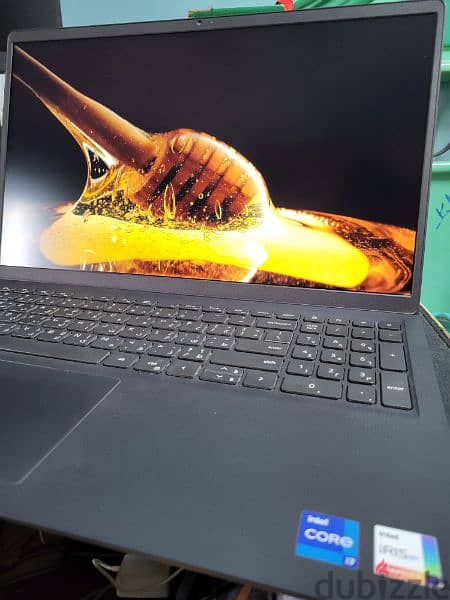 Dell Vostro 3520 core I7 16 RAM 512 ssd 1