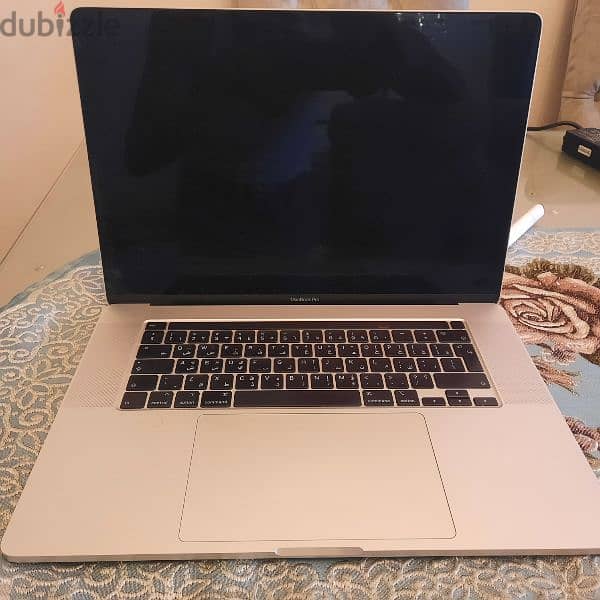 MacBook Pro 2019 - 16inch 0