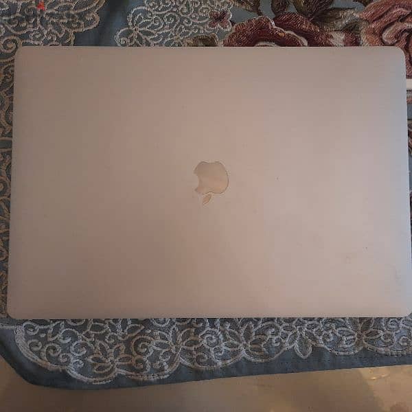 MacBook Pro 2019 - 16inch 3