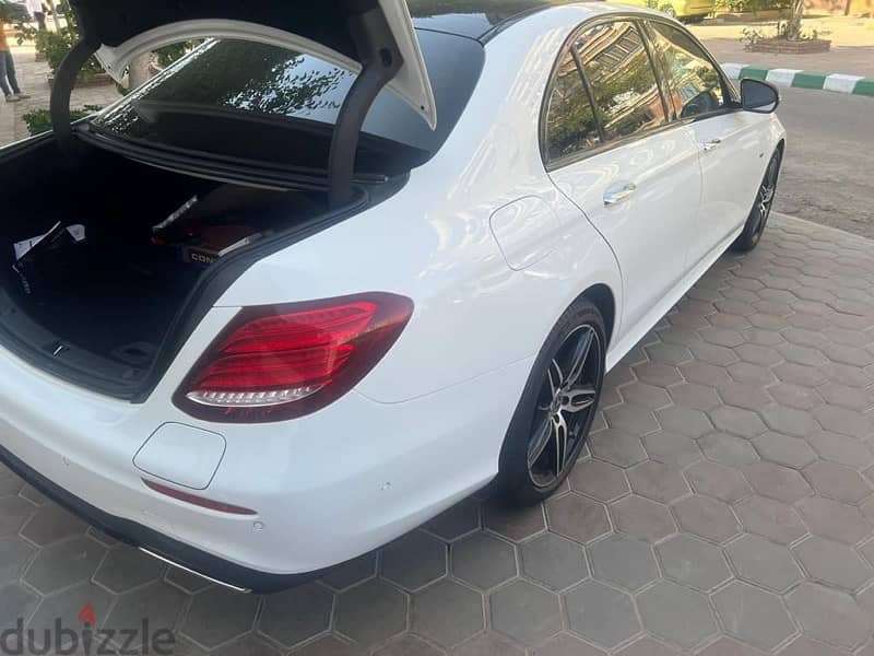 Mercedes-Benz E350e AMG 2018 5