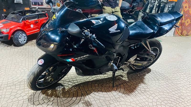 1000rr 2