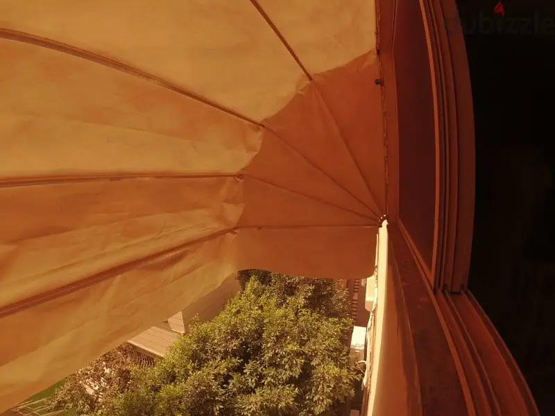 Toldo italiano de cuero alemán