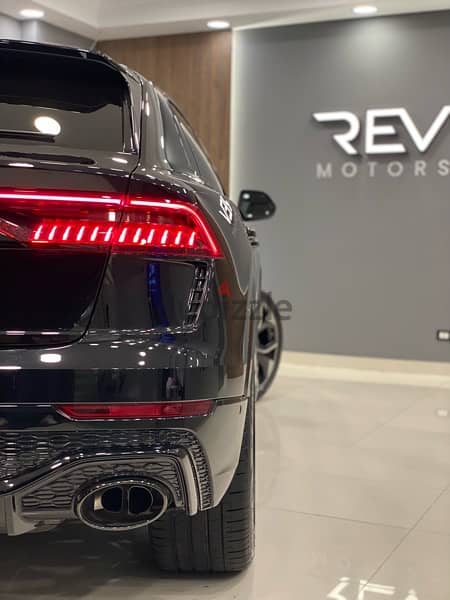 Brand new Audi RSQ8 2023 QUATTRO 6