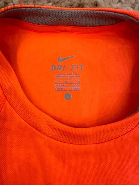 Original Nike t-shirt Size L (تيشرت نايك اوريجينال مقاس لارج) 1