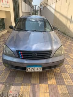 Nissan Sunny 2012