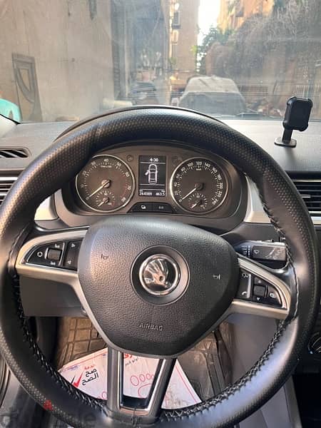 Skoda Rapid 2015 4