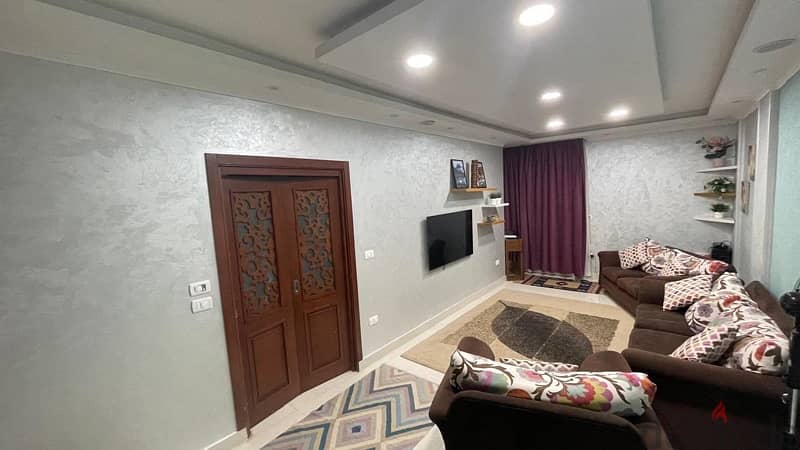 شقة في المقطم للبيع موقع مميز تشطيب رائع  Flat for sale in Mokatam 11