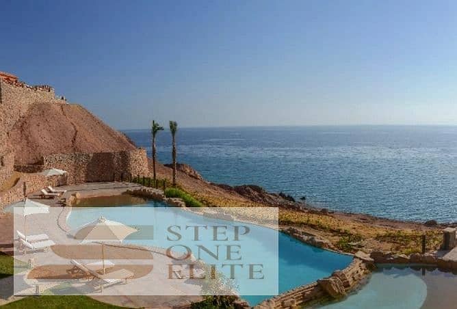 A chalet in Ain Sokhna Hills with a view of the lagoon and the sea, in a prime location near the main Zaafarana Road 8