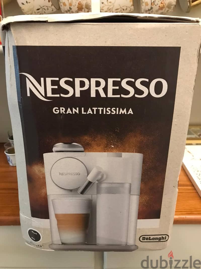 ماكينة قهوة Nespresso Gran Lattissima جديدة تماما بالكرتونة 12