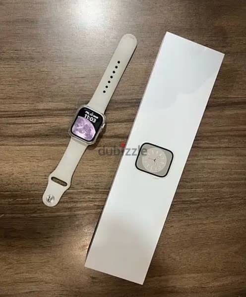 Apple Watch 8 (41mm) 1