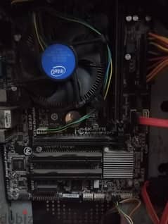 motherboard gigabyte GA-H81M قابل للتفاوض لا يوجد أي مشاكل بها