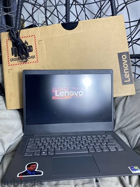 laptop lenovo V14-ADA 0