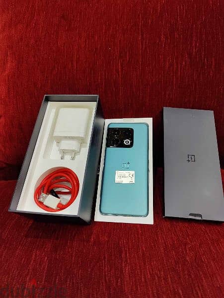 OnePlus 10 pro حاله جديده بالزقه استعمال خفيف 2